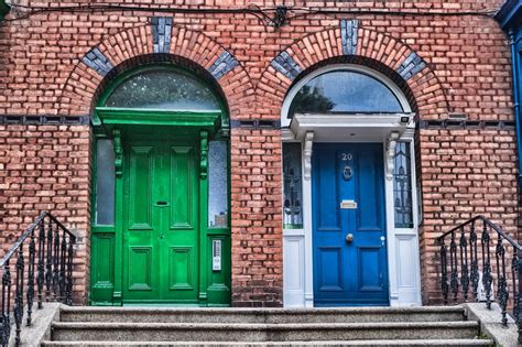 Dublin Doors Dublin Is Noted For Its Coloured Doors Here Flickr