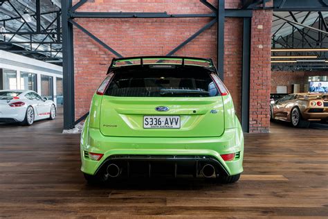 Ford Focus Rs Green 6 Richmonds Classic And Prestige Cars Storage And Sales Adelaide