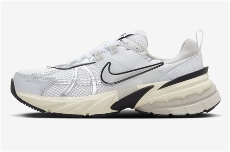 O Acheter Les Nike V K Run Summit White Metallic Silver Au Meilleur Prix