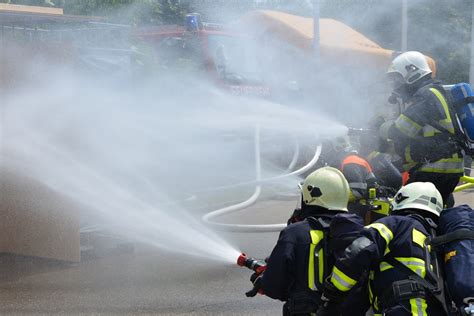 Un incendiu puternic a avut loc în Satu Mare Mai multe anexe ale unei