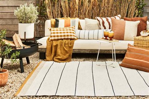 The Best Outdoor Rugs According To Experts