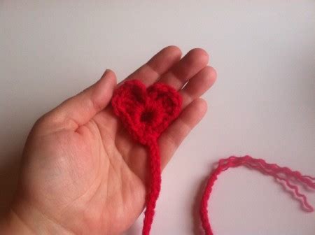 Crochet Heart Bookmark | ThriftyFun