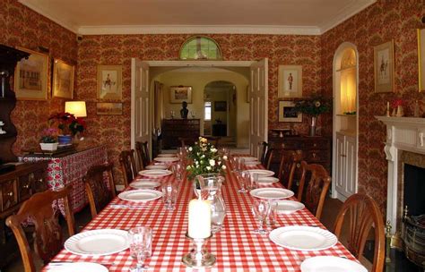 Dining Room With Flair Wow A Cottage In Wales Cottages In Wales