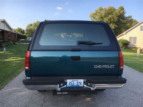 1993 Chevrolet Suburban K2500 34 Ton 4x4 74l 454 Cid No Reserve Classic Chevrolet