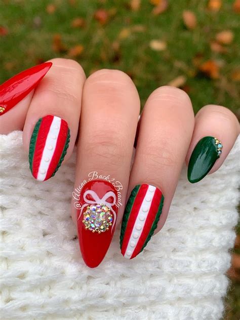 27 Must See Christmas Nail Designs In Red And Green For 2024