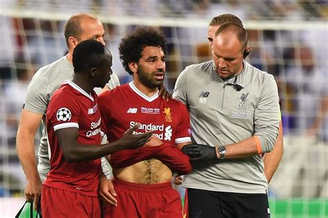 Liverpool Physio Gives Mohamed Salah Injury Update - The Liverpool Offside