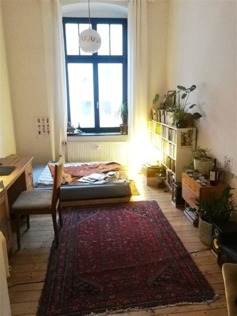 Schönes WG Zimmer 13m² Altbau möbliert zur Zwischenmiete Oktober