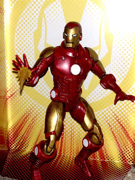 Custom Iron Man (first custom) : r/MarvelLegends