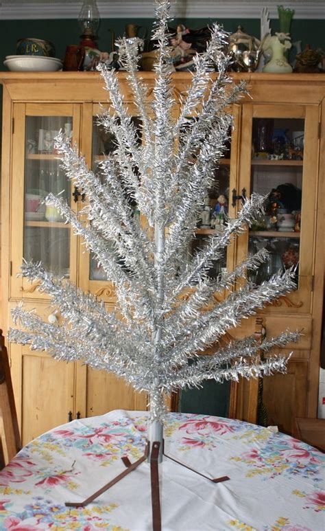 Vintage 1940s 1950s Christmas Tree Aluminum Tinsel Foil 4 Ft