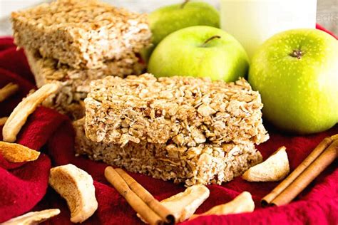 Chewy Cinnamon Apple Granola Bars Recipe Julies Eats And Treats