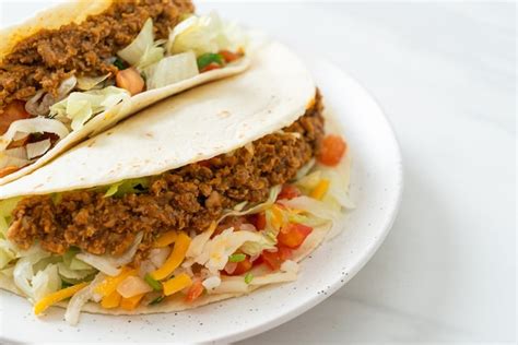 Tacos Mexicanos Con Pollo Picado Cocina Tradicional Mexicana Foto Premium