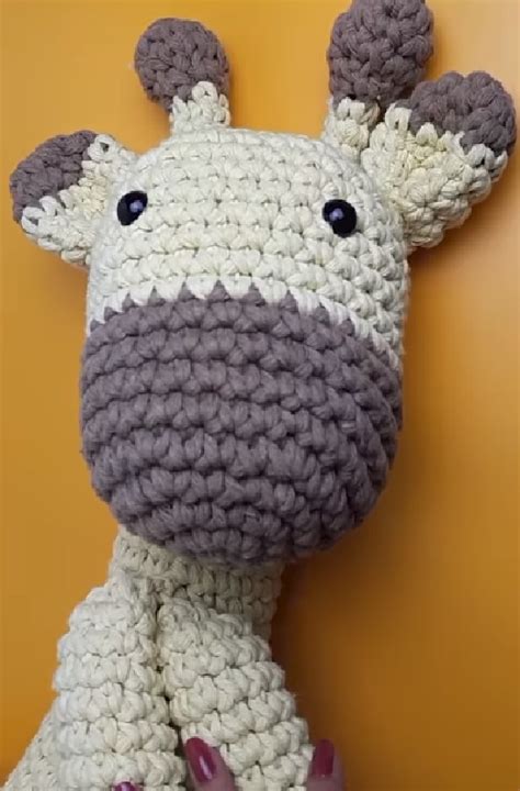 Amigurumi Girafa Dani Em Crochê Material e Vídeo Bigtudo Artesanato