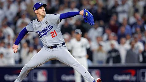 Walker Buehlers World Series Save Has Dodgers Fans Going Wild Yardbarker