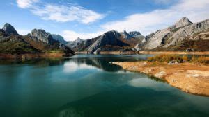 Nationalpark Picos De Europa Cu Camper