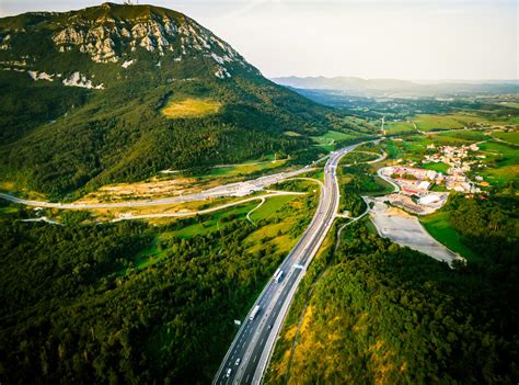 D Lni N Zn Mka Na Slovinsko V Roce Aktu Ln Info Port L Idi E