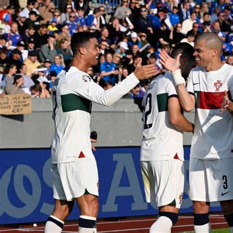 Le Portugal Gagne En Islande Grâce à Un But De Cristiano Ronaldo Pour