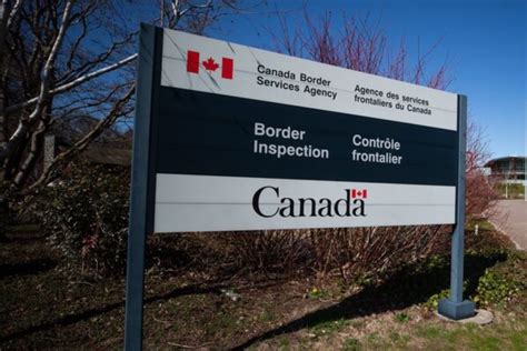cbsa service hours  canada  border effective january