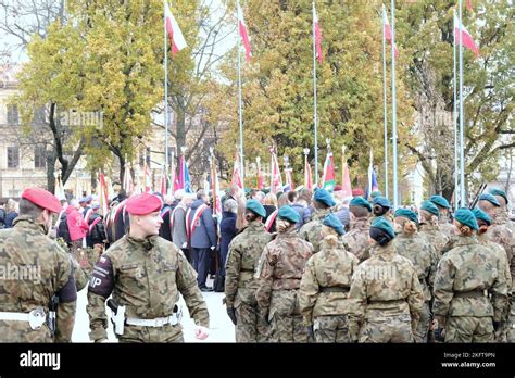 Lublin Polonia De Noviembre Soldados Polacos En Un Desfile