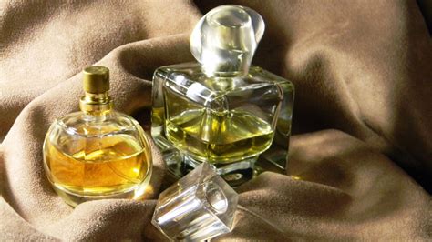 guide  powdery perfumes  grandma scents deserve