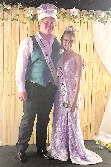 McConnell, Huffman Reign As PCHS Prom Queen, King – Pendleton Times