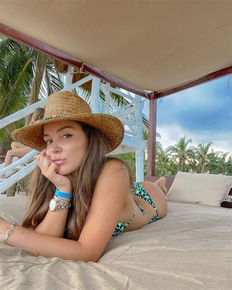 Catalina Vallejos Se Llena De Elogios Con Fotos En Bikini Fmdos