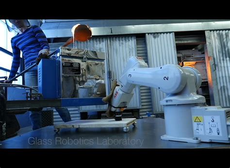 Glass Robotics Lab 3d Prints Glass With Robots Glass Printing Robotic Fabrication Robot