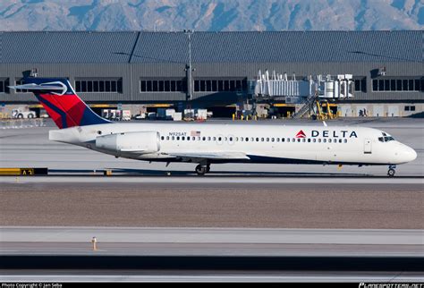 N925at Delta Air Lines Boeing 717 231 Photo By Jan Seba Id 1094352