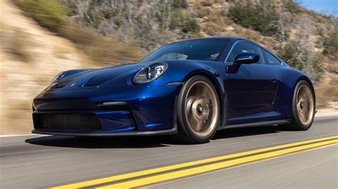 2022 Porsche 911 Buyer's Guide: Reviews, Specs, Comparisons