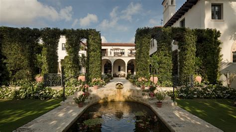 See over the Hedges into the Gorgeous Private Gardens of Palm Beach ...