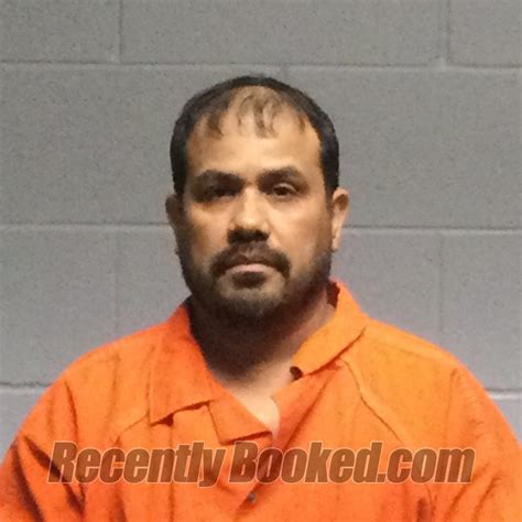 Recent Booking Mugshot For VICTOR MANUEL FLORES In Polk County Texas