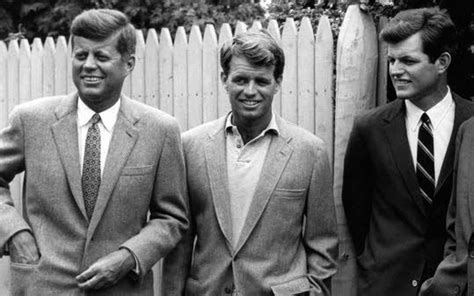 États Unis Avec Ted Kennedy Cest Une Dynastie Qui Séteint Vidéo