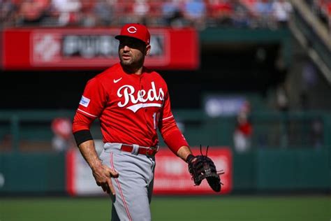 Sad To See Joey Votto Leave Cincinnati Reds Dont Lose Sight Of Plan