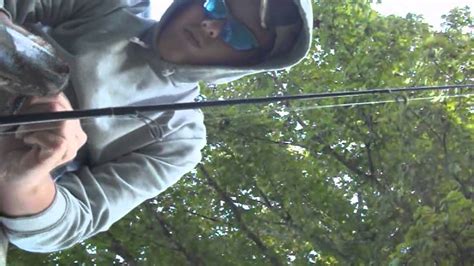 Largemouth Bass Fishing In October How To Wacky Rig Youtube