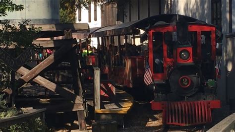 Six Flags And Texas Railroad Engine 2 Leaving Boom Town Depot Youtube