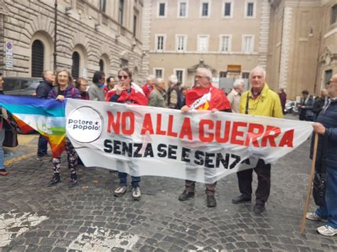 Gentiloni Campista In Parlamento Sit In Di Potere Al Popolo Contro