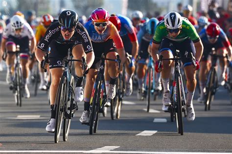 Uae Tour Femmes Le Classement Complet De La E Tape Totalvelo