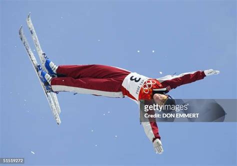 9 Hot Sexy Deidra Dionne Bikini Pics