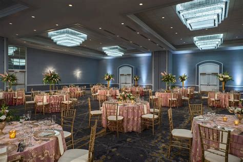 Renaissance Columbus Downtown Hotel | Wedding Venues - Pyaari Weddings