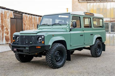 1995 Land Rover Defender 110 VIN SALLDHM68MA955340 Hagerty Valuation