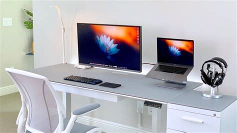 Top 40+ imagen macbook pro office setup - Abzlocal.mx