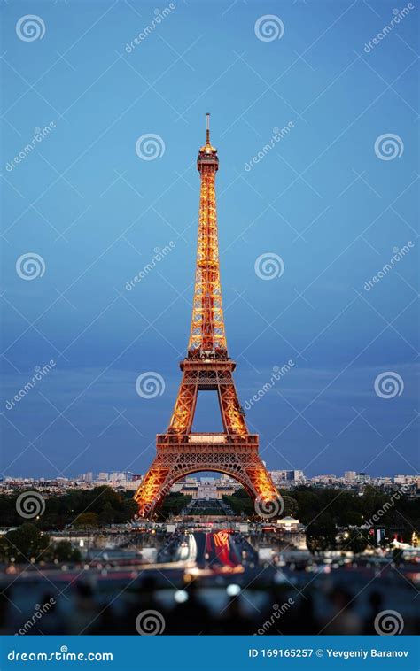 Torre Eiffel Noite Famoso Marco Hist Rico No Cais De Um Rio Sena