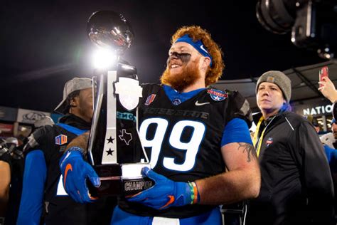 Boise State Holds On In The Frisco Bowl Last Word On College Football