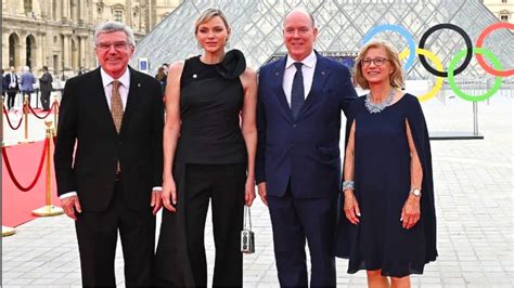 Charlene de Monaco et Albert II Leur apparition éblouissante au dîner