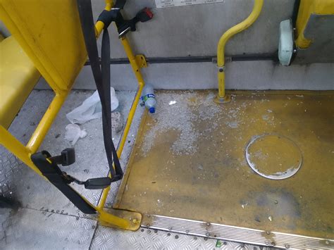 Semob registra atos de vandalismo contra ônibus que faziam atendimento