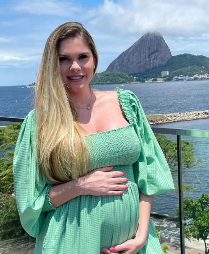 B Rbara Evans Fala Sobre Amamenta O Conex O Que N O Consigo Explicar