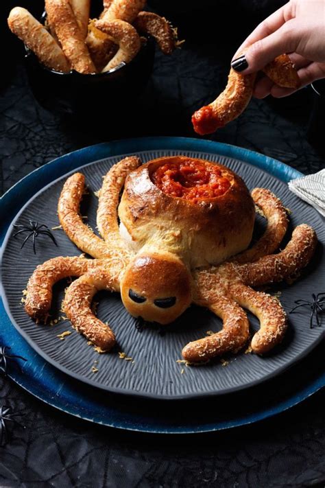 40 Fun Halloween Dinner Ideas For Trick Or Treaters And Adults Scary Food Halloween Food