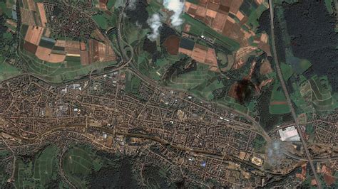 Using satellite images to manage flood crises - GEOSAT