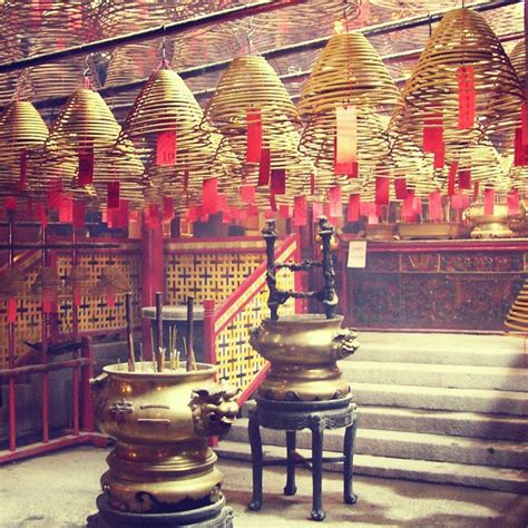 hong kong temple  majestic experience