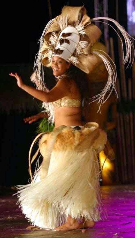 Now Thats A Tahitian Dancer Costumes Tahitiens Danse Polynésienne Culture Polynésienne