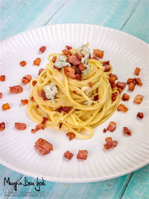 Pasta Con Pancetta A Cubetti E Gorgonzola Mangia Bevi Godi Blog Di